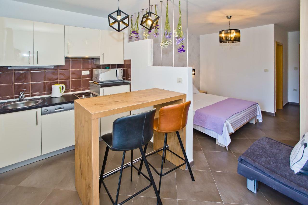 Island Hvar Seaside Villa Levanda With Beach, Pool & Seaview ฮวาร์ ภายนอก รูปภาพ