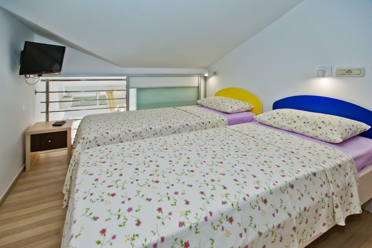 Island Hvar Seaside Villa Levanda With Beach, Pool & Seaview ฮวาร์ ภายนอก รูปภาพ