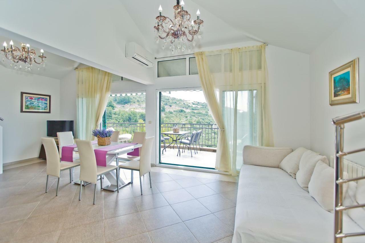 Island Hvar Seaside Villa Levanda With Beach, Pool & Seaview ฮวาร์ ภายนอก รูปภาพ